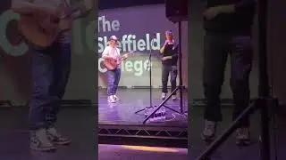 College student freesytles For Ed Sheeran on the spot