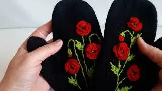 Варежки с вышивкой ! Маки на черном .Васильки .