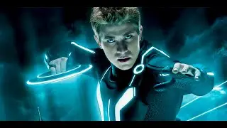 Sam entered the game to fight in Arena | Tron : Legacy