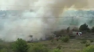 ПОЖАР ВОЗЛЕ НАШЕГО ДОМА, ПРИЕХАЛА ПОЖАРКА...