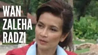 Wan Zaleha Radzi (Malay newscaster) reads English news (Malaysia)