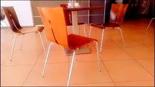 Exemplo de coisas  mal feitas:  clientes não encostam cadeiras, funcionário sem rigor .