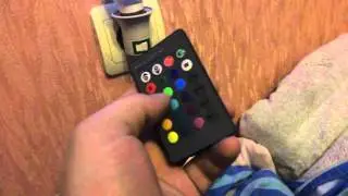 Светодиодная лампочка RGB с пультом управления