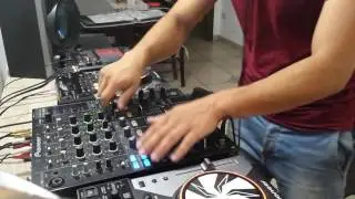 Djm 800 mixaggio techno