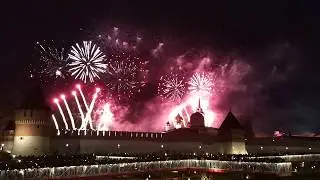 Салют на набережной в Туле
