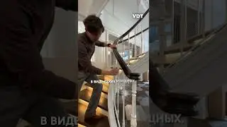 Шикарная винтовая лестница в доме