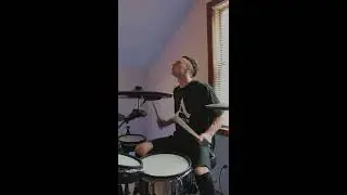 Illenium feat. Tom DeLonge & Angels and Airwaves - Paper Thin [10 Minute Loop]