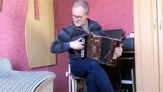 ГАРМОНЬ-БЕЛАЯ БЕРЕЗА КЛОНИТ ВЕТВИ ДО ЗЕМЛИ