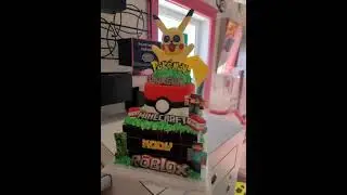 Pokémon +Minecraft+Roblox cake
