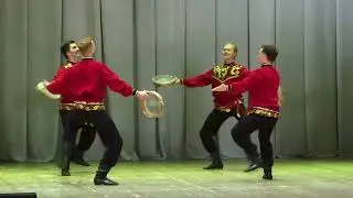 "Русский танец с бубнами"