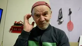 Анекдот Звонок внука