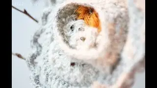 Вязаная брошь Flower of Happiness Tree («Цветок Дерева Счастья»)