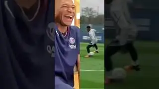 Neymar turns into Ronaldo 😁