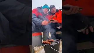 Правильная зимняя рыбалка.#teamправильнаяподсечка #дымок  #shorts