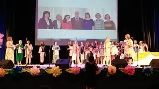 Выпускницы Детской школы искусств № 7. Воронеж 20129 г.. Вручение дипломов.