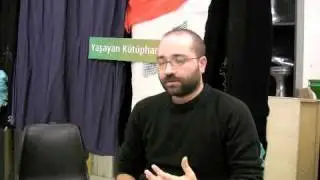 Yaşayan Kütüphane / Kitaplar Okuyucular