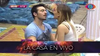 Madrugada 06/08 - Yasmila y Pato cariñosos Gran Hermano 2016