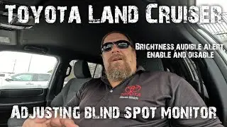 Adjust blind spot monitor Toyota Land Cruiser