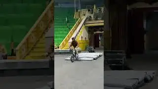 Сальто на велосипеде в Туркменистане