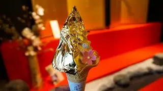 Kanazawa city , Higashi Chaya area, gold flake ice cream .