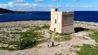 Tower at Baħar iċ-Ċagħaq, Malta