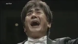 Beethoven Symphony No 9 in Japan (with 100000 singers)
