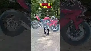 He pranked his friend with a fake motorcycle 😂🏍️