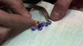 Вышивка лентами. МК от Людмилы Махнёвой. Анютины глазки бутон