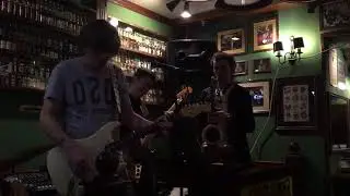The Jumping Cats - Space Guitar