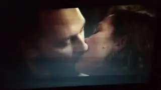 TÜLİN ÖZEN BİR BAŞKADIR ÖPÜŞME