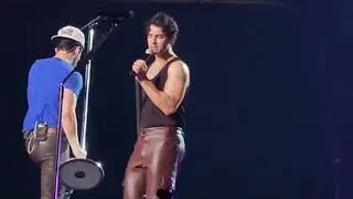 Jonas Brothers - Miracle (live at Five Albums. One Night. The World Tour)