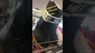 Moon Boots Tiktok melodynotevintage