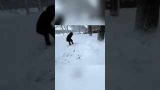 Streamer builds a snowman with narration by @WabaStreams #snow #snowman #iowa #irl #streamer #shorts