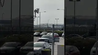United air takes off from LHR Heathrow #airbus #boeing #boeing737 #loud #aviation