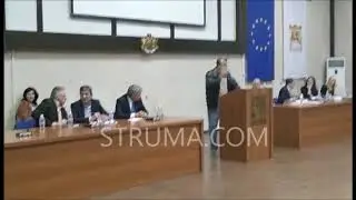 Гражданин, свидетел на разприте в ОБС избухна с яд към кмета Р. Томов и съветниците