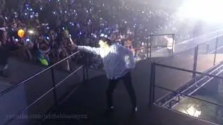 [FANCAM - SS7 Manila] Playful Kim HeeChul to SECHSKIES lightstick