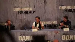 Джонни Депп говорит по-русски 