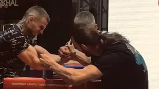 Зрелищная заруба, армрестлинг. Чемпионат Крыма 2022 #armwrestling #event #shorts #reels #viral