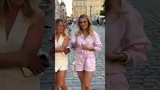 Доглянуті дівчата. Львів дівчата площа Ринок. 