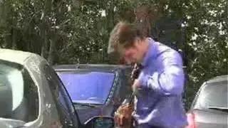 Apertada pra fazer xixi