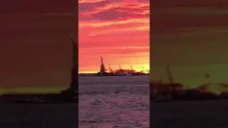 Нью-Йорк. Статуя Свободы.