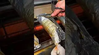 Asian street food 纸包鱼