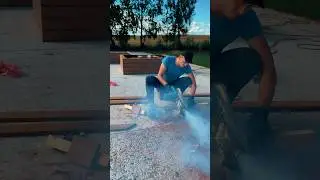 Торцовка по дереву или торцовочный станок на бензиновом моторе (прикол)