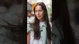 She Must Be a Model 