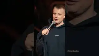 Комиссаренко про задержку концертов 😅 #standup #юмор #комиссаренко #концерт #стендап #смех