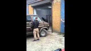 выезд из бокса