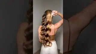 3 socks🧦im obsessed! And you? #beauty #hairtok #hairstyle #hairhack #easyhairstyle #beautifulcurls