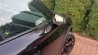 Cupra Formentor składanie lusterek zewnętrznych dopiero po dłuższym przytrzymaniu przycisku pilota
