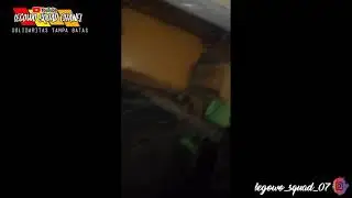 Truk Trobel Bermuatan Semen Di Sriduk truk Wim boks dari belakang