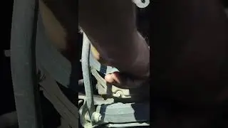 How to install a Renault Sandero Stepway alternator belt without a tensioner.